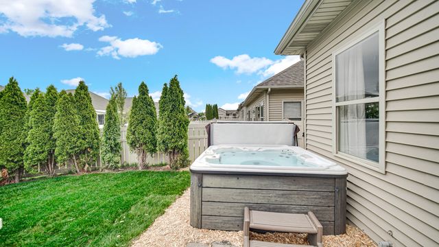 7628 E 103rd Drive, Crown Point, IN 46307