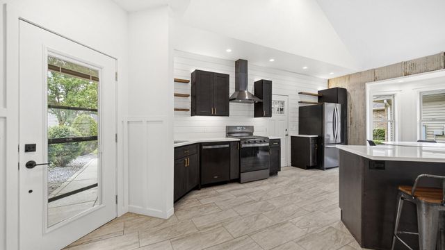 7628 E 103rd Drive, Crown Point, IN 46307