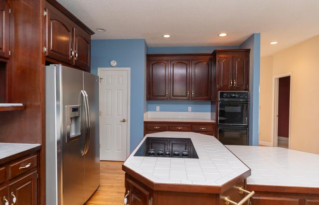 2421 Laurelton Creek Lane, Chattanooga, TN 37421