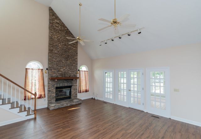 2421 Laurelton Creek Lane, Chattanooga, TN 37421