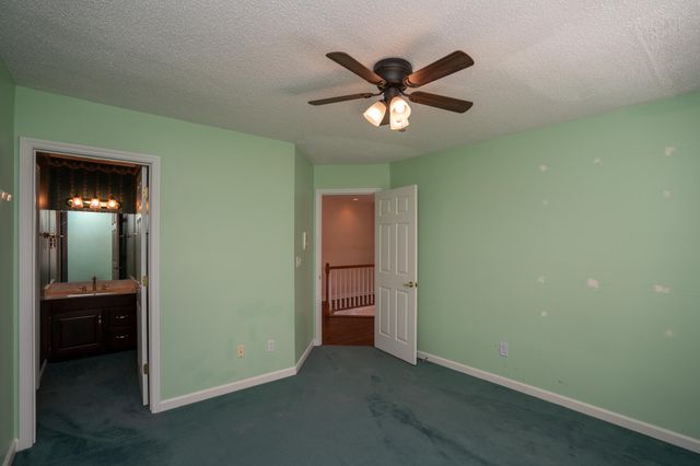 2421 Laurelton Creek Lane, Chattanooga, TN 37421