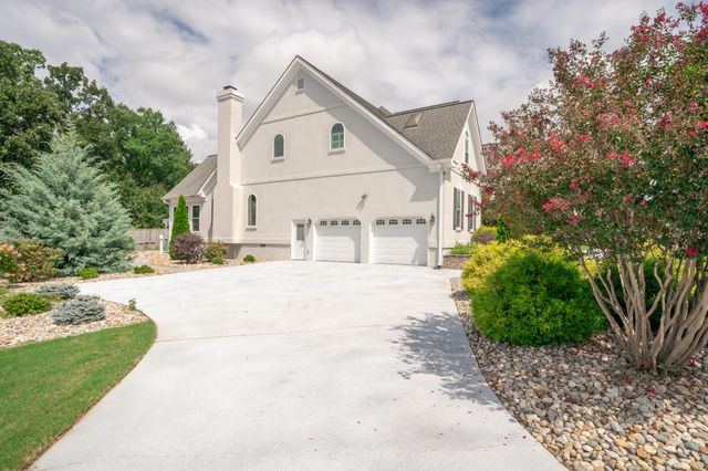 2421 Laurelton Creek Lane, Chattanooga, TN 37421