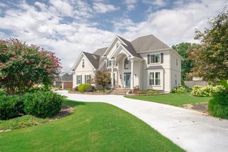 2421 Laurelton Creek Lane, Chattanooga, TN 37421