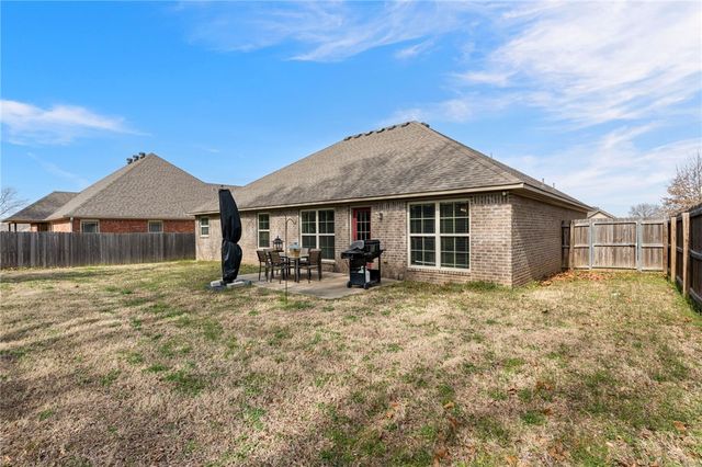 5612 Thomas Road, Fort Smith, AR 72916