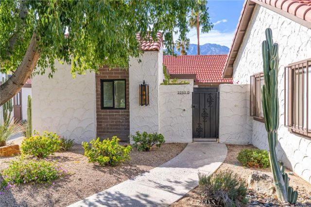 2255 Miramonte West D, Palm Springs, CA 92264
