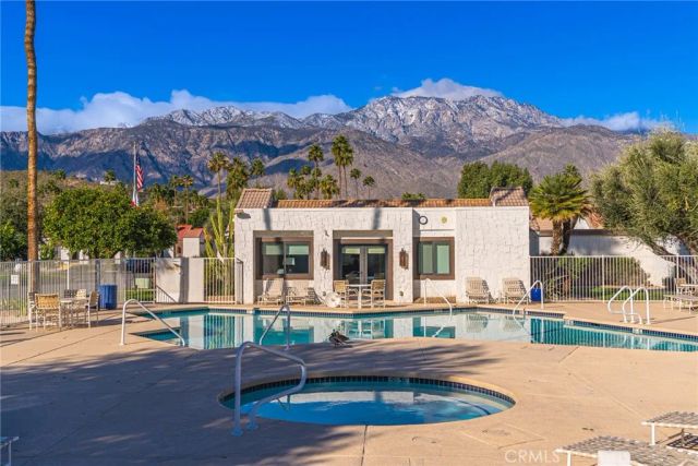 2255 Miramonte West D, Palm Springs, CA 92264