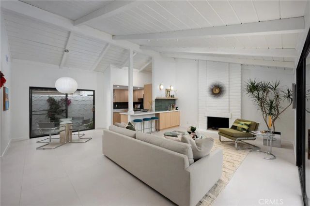 2255 Miramonte West D, Palm Springs, CA 92264