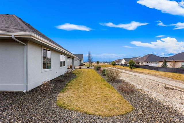 8078 Tandy Cove St, Middleton, ID 83644