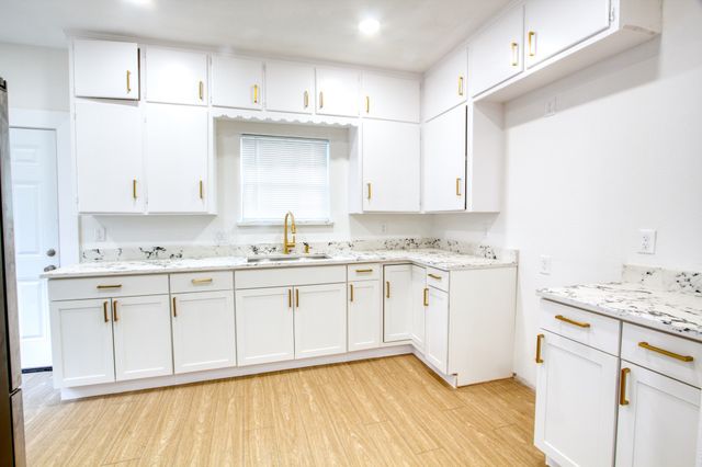 2511 W Lovers Lane, Dallas, TX 75235