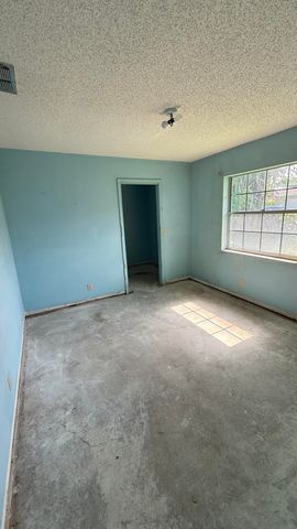 2716 Starwood Circle, West Palm Beach, FL 33406
