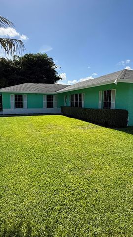 2716 Starwood Circle, West Palm Beach, FL 33406