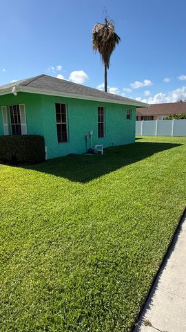 2716 Starwood Circle, West Palm Beach, FL 33406