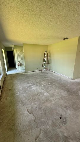 2716 Starwood Circle, West Palm Beach, FL 33406