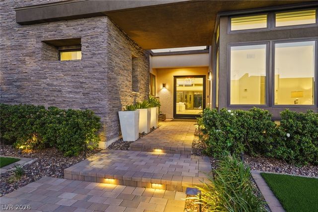 2195 Overlook Canyon Lane, Henderson, NV 89052