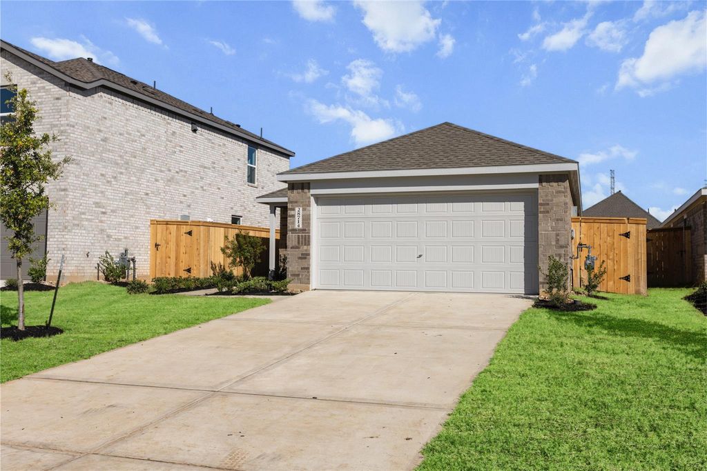 28714 Bottom Grass Trail, Hockley, TX 77447