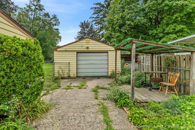 348 Ridgewood Street Se, City Of Kentwood, MI 49548
