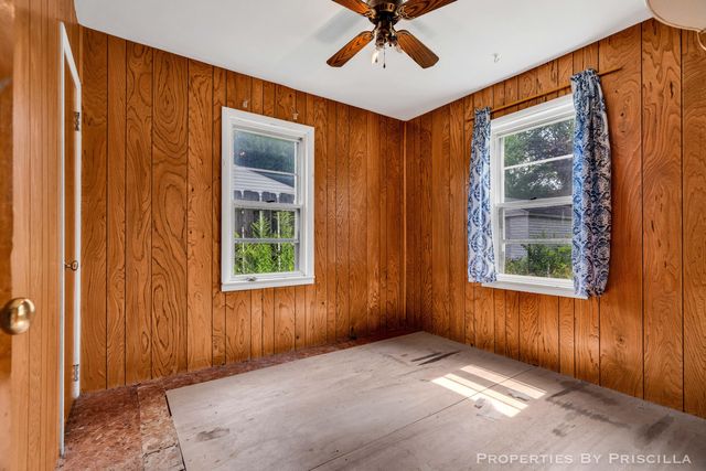 348 Ridgewood Street Se, City Of Kentwood, MI 49548