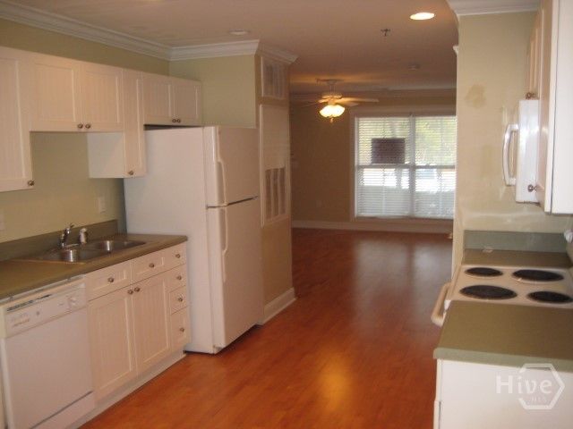 1035 Barnett Shoals Road 912, Athens, GA 30605