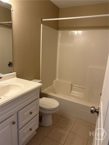 1035 Barnett Shoals Road 912, Athens, GA 30605