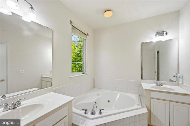 14498 VILLAGE HIGH ST, Gainesville, VA 20155