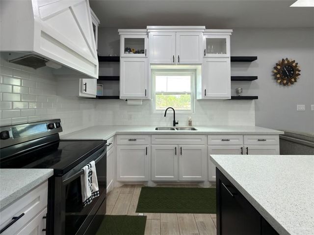 32797 Jorge Street, Los Fresnos, TX 78566