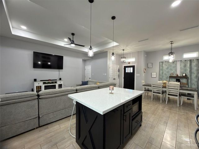 32797 Jorge Street, Los Fresnos, TX 78566