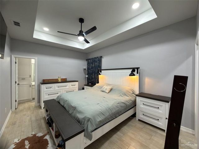 32797 Jorge Street, Los Fresnos, TX 78566
