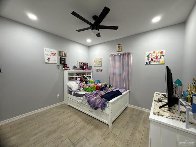 32797 Jorge Street, Los Fresnos, TX 78566