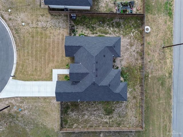 32797 Jorge Street, Los Fresnos, TX 78566