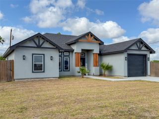 32797 Jorge Street, Los Fresnos, TX 78566