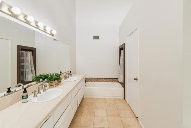 895 Connors Court, Claremont, CA 91711