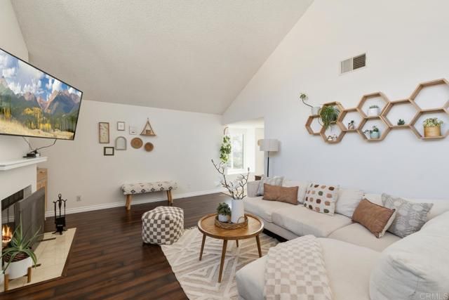 895 Connors Court, Claremont, CA 91711