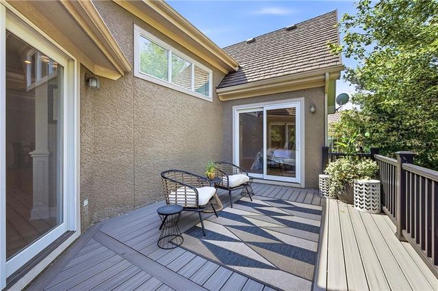 9926 FOUNTAIN Circle, Lenexa, KS 66220