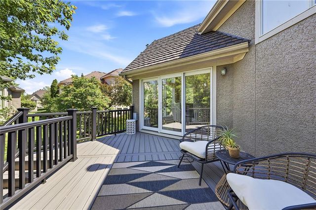 9926 FOUNTAIN Circle, Lenexa, KS 66220