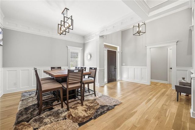 9926 FOUNTAIN Circle, Lenexa, KS 66220