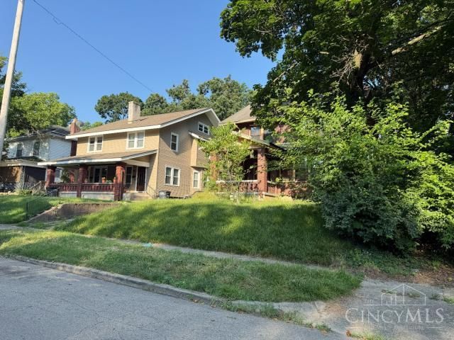 35 Woodcrest Avenue, Dayton, OH 45405