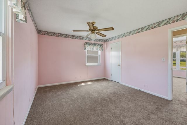 356 Banbury Avenue, Elk Grove Village, IL 60007