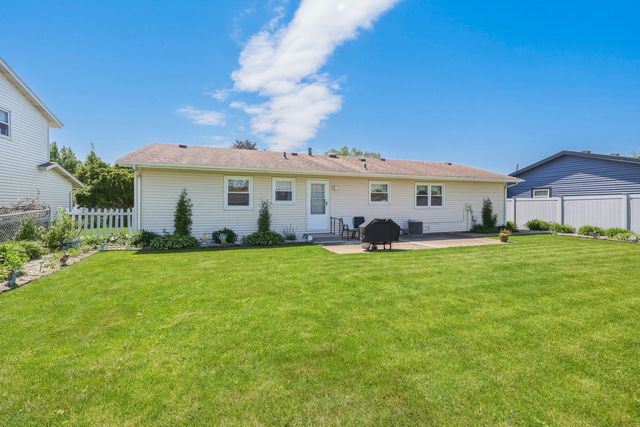 356 Banbury Avenue, Elk Grove Village, IL 60007