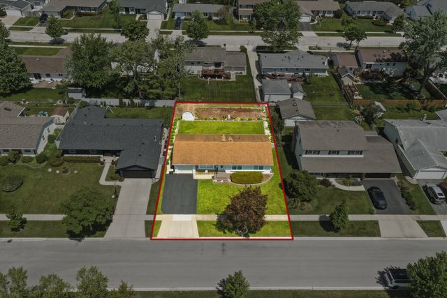 356 Banbury Avenue, Elk Grove Village, IL 60007
