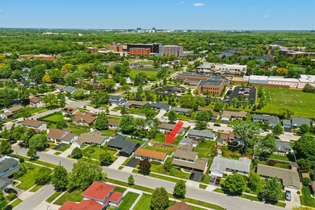 356 Banbury Avenue, Elk Grove Village, IL 60007