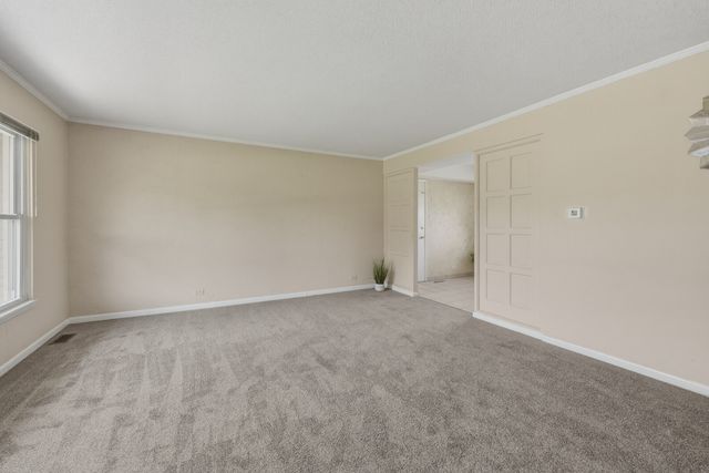 356 Banbury Avenue, Elk Grove Village, IL 60007