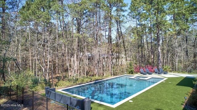 106 Haddington Drive, Pinehurst, NC 28374