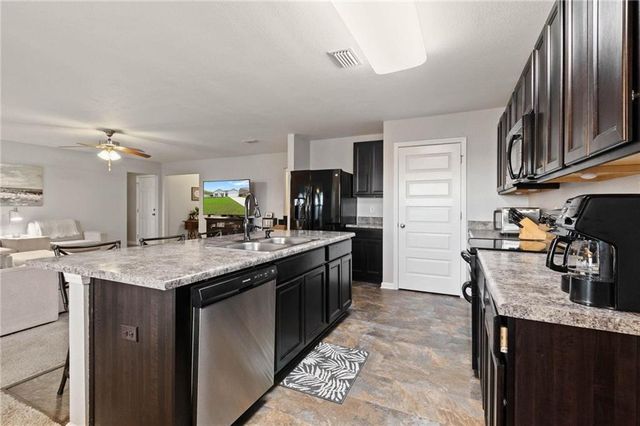 6974 Crimson Ridge Street, Gulf Shores, AL 36542