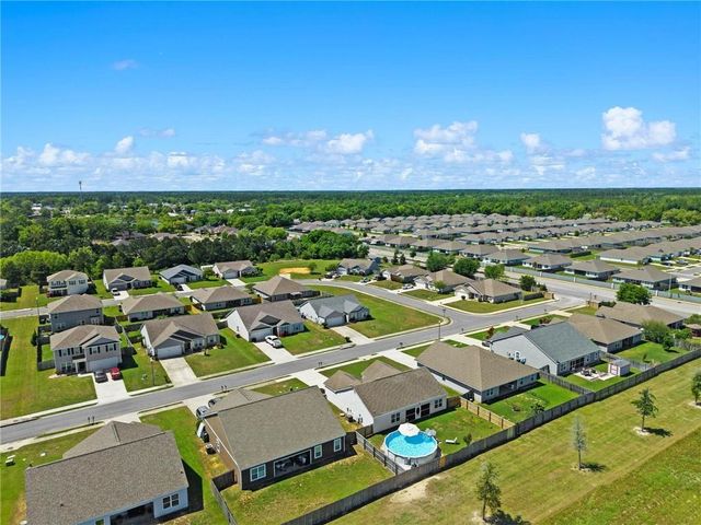 6974 Crimson Ridge Street, Gulf Shores, AL 36542