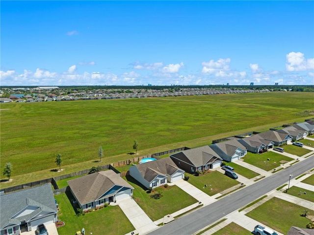 6974 Crimson Ridge Street, Gulf Shores, AL 36542
