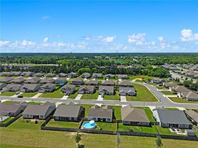 6974 Crimson Ridge Street, Gulf Shores, AL 36542