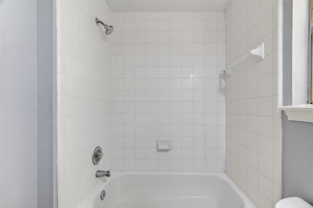 3608 Lochmoor Lane, Pearland, TX 77581