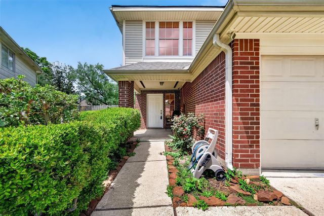 3608 Lochmoor Lane, Pearland, TX 77581