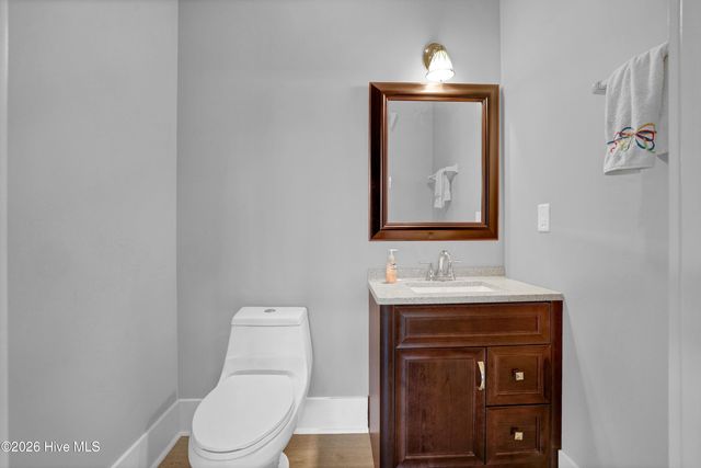1044 Mallard Bay Drive, Hampstead, NC 28443