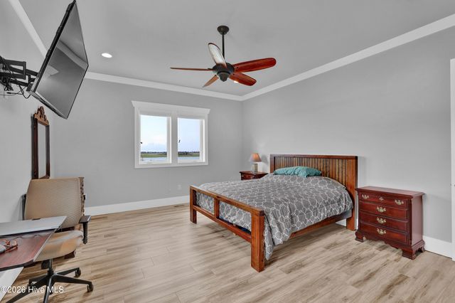 1044 Mallard Bay Drive, Hampstead, NC 28443